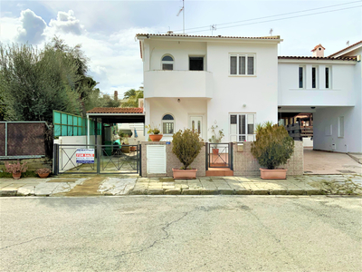 4 Bedroom Semi-Detached House in Nicosia