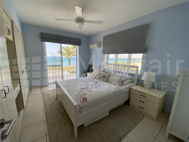 4 Bedroom Detached Beachfront Villa