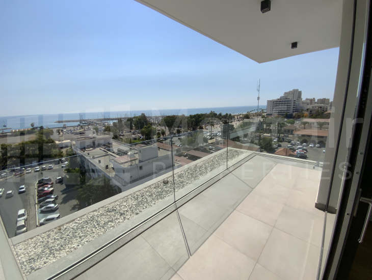  Whole Floor Ready to Move-in 3 Bedroom Apartments