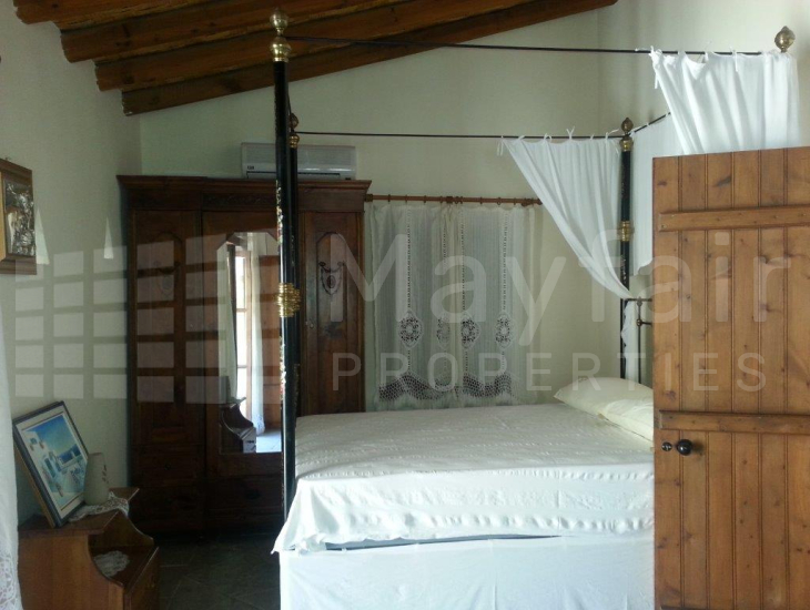 5 Bedroom Detached House