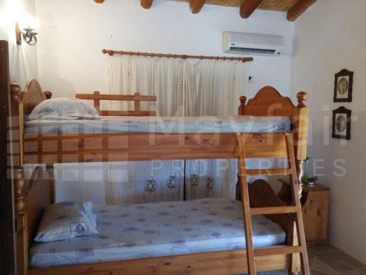 5 Bedroom Detached House