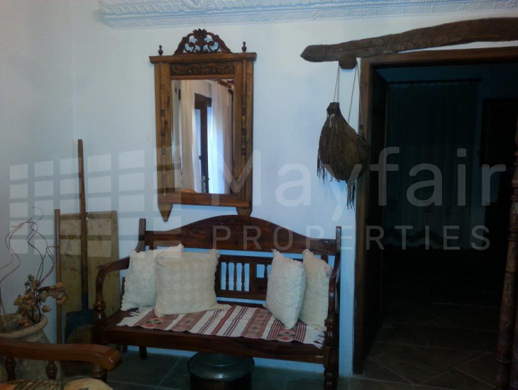 5 Bedroom Detached House