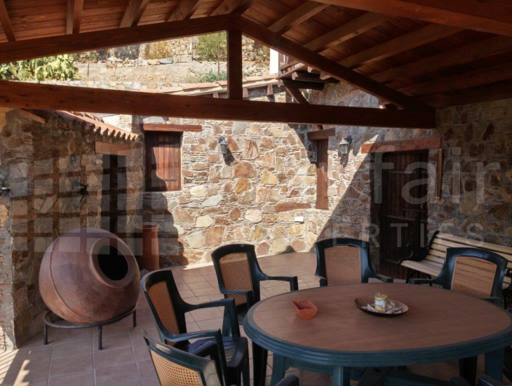 5 Bedroom Detached House