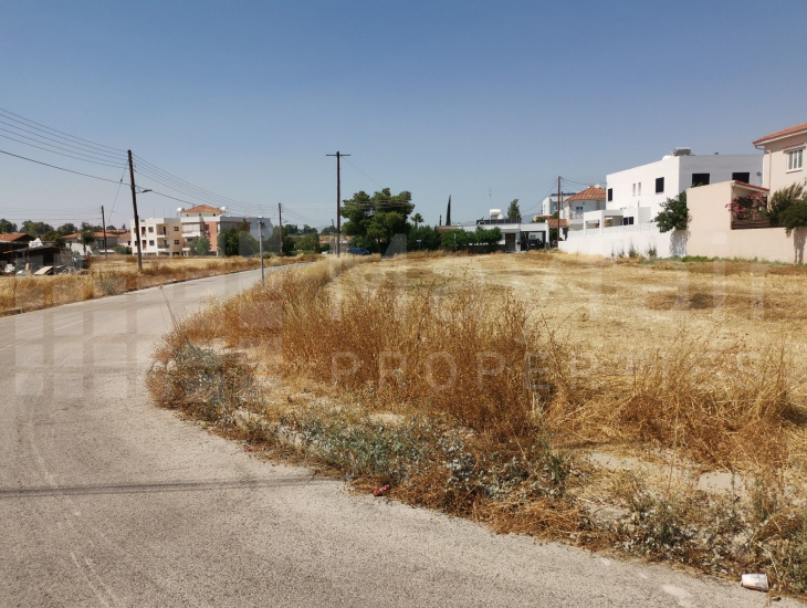Residential corner plot in Makedonitissa, Nicosia