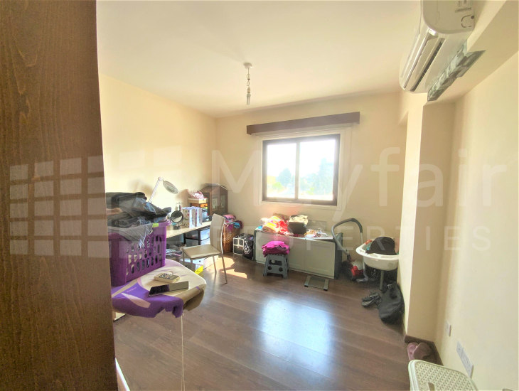 3 Bedroom Top floor Apartment 