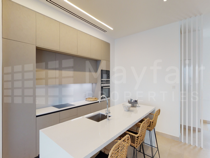 5 Bedroom Detached House