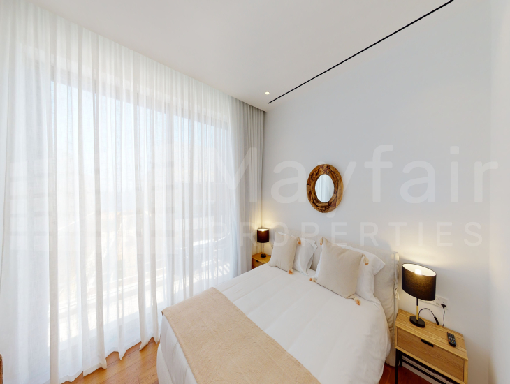 5 Bedroom Detached House