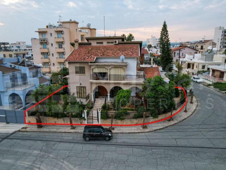 4 bedroom house in Larnaca Municipality
