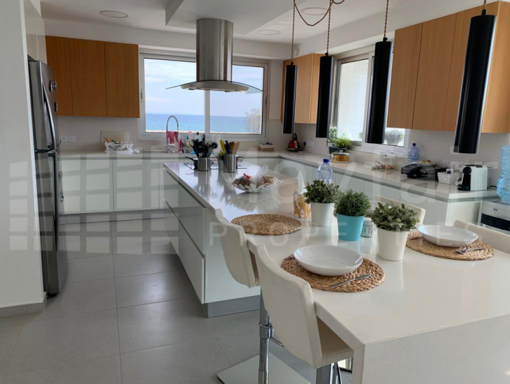 3 Bedroom Penthouse with Roof Garden 