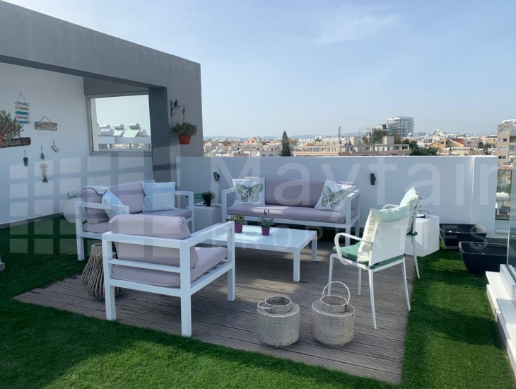 3 Bedroom Penthouse with Roof Garden 