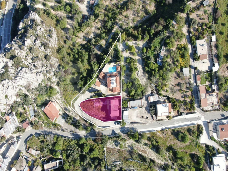 Shared Incomplete Detached House, Episkopi, Paphos