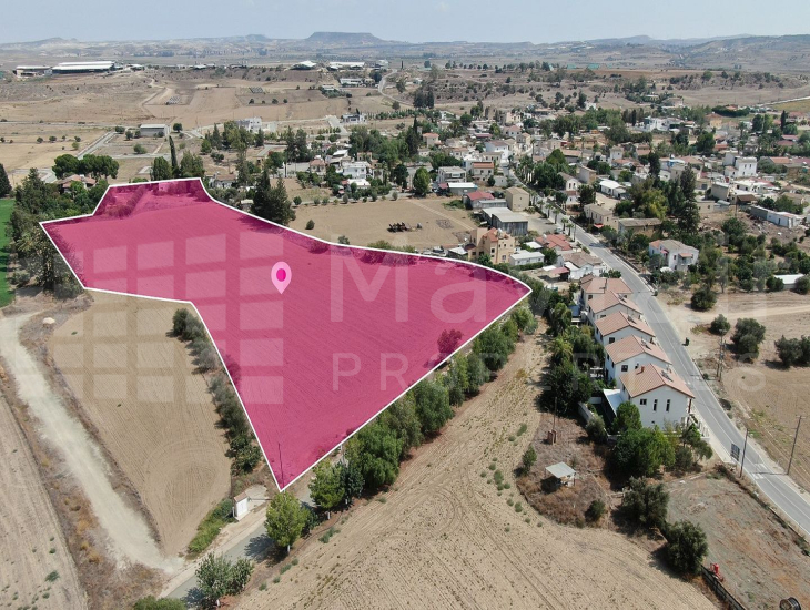 (Share) Field in Potamia, Nicosia