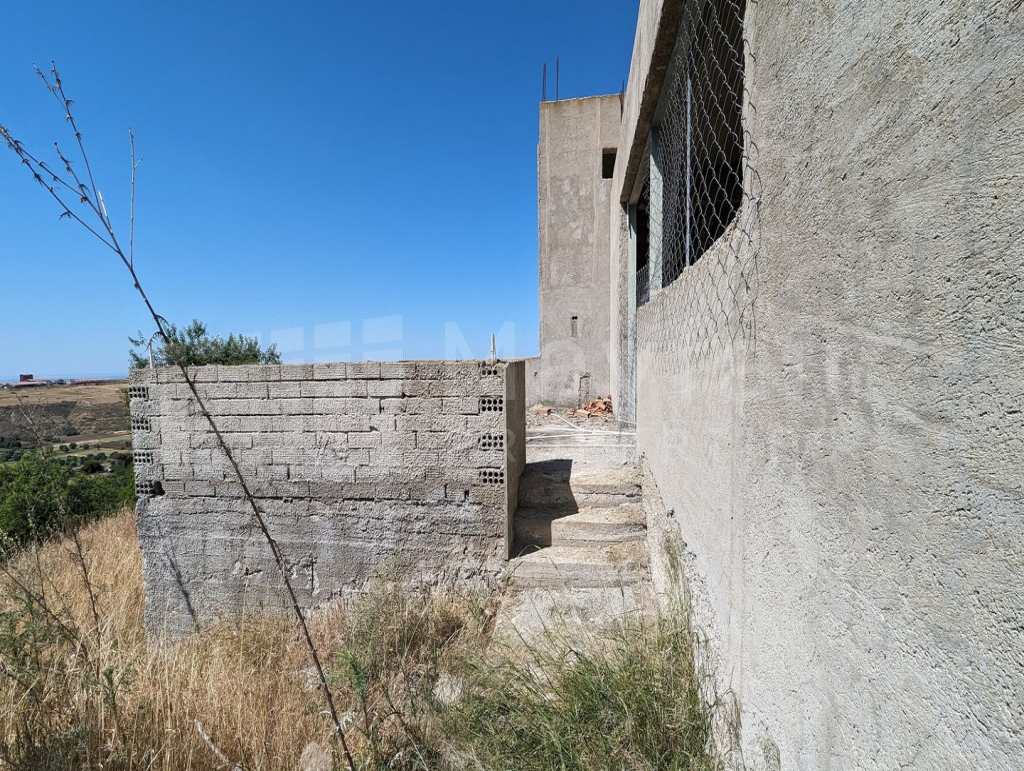 Incomplete house located in Kato Moni, Nicosia