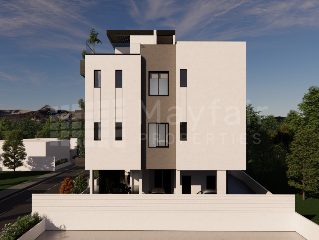 2 Bedroom Top-Floor Flat with Roof Garden in Livadia
