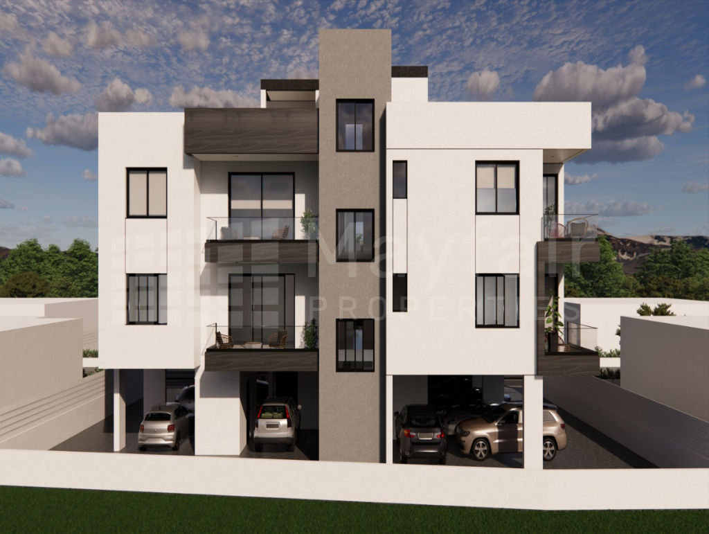 2 Bedroom Top-Floor Flat with Roof Garden in Livadia