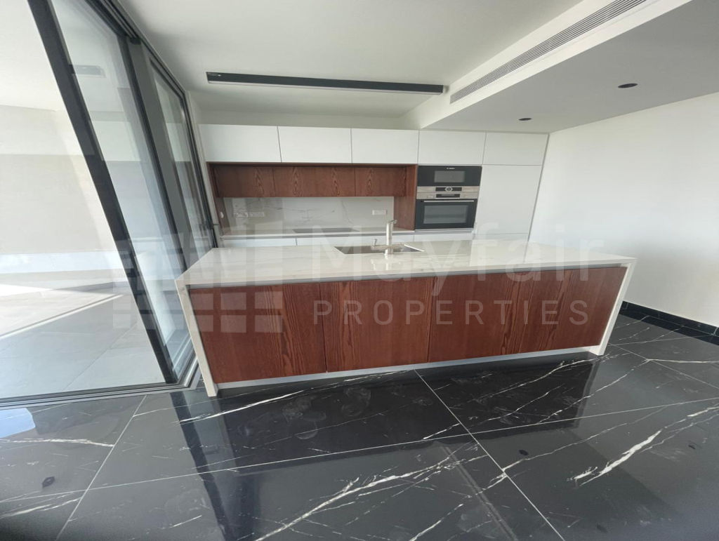 2 Bedroom Whole floor Apartment 