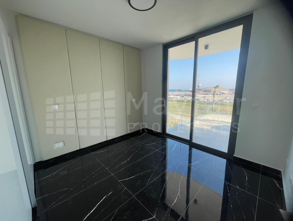 2 Bedroom Whole floor Apartment 