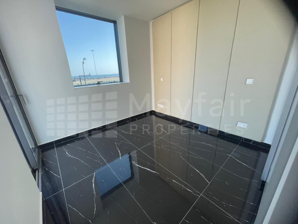 2 Bedroom Whole floor Apartment 