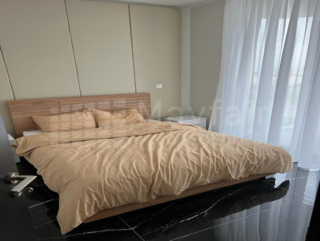 2 Bedroom Whole floor Apartment 