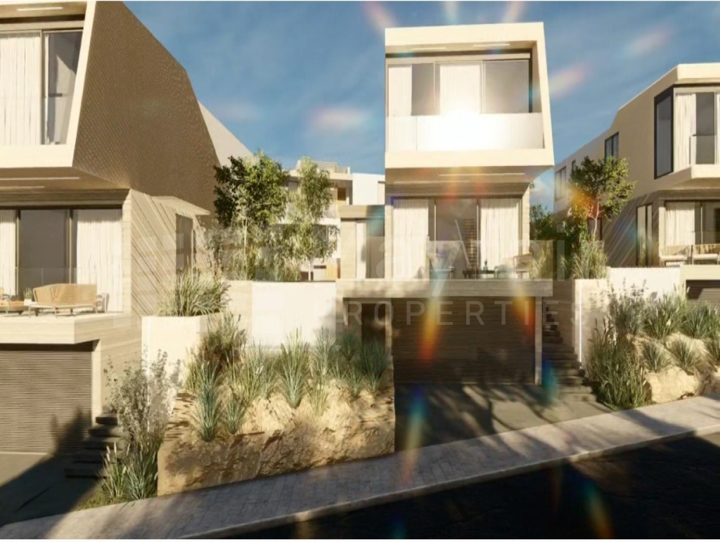 2 Bedroom Maisonette Houses for Sale in Agios Athanasios