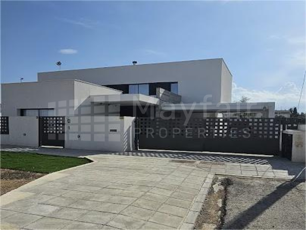 Detached Villa 