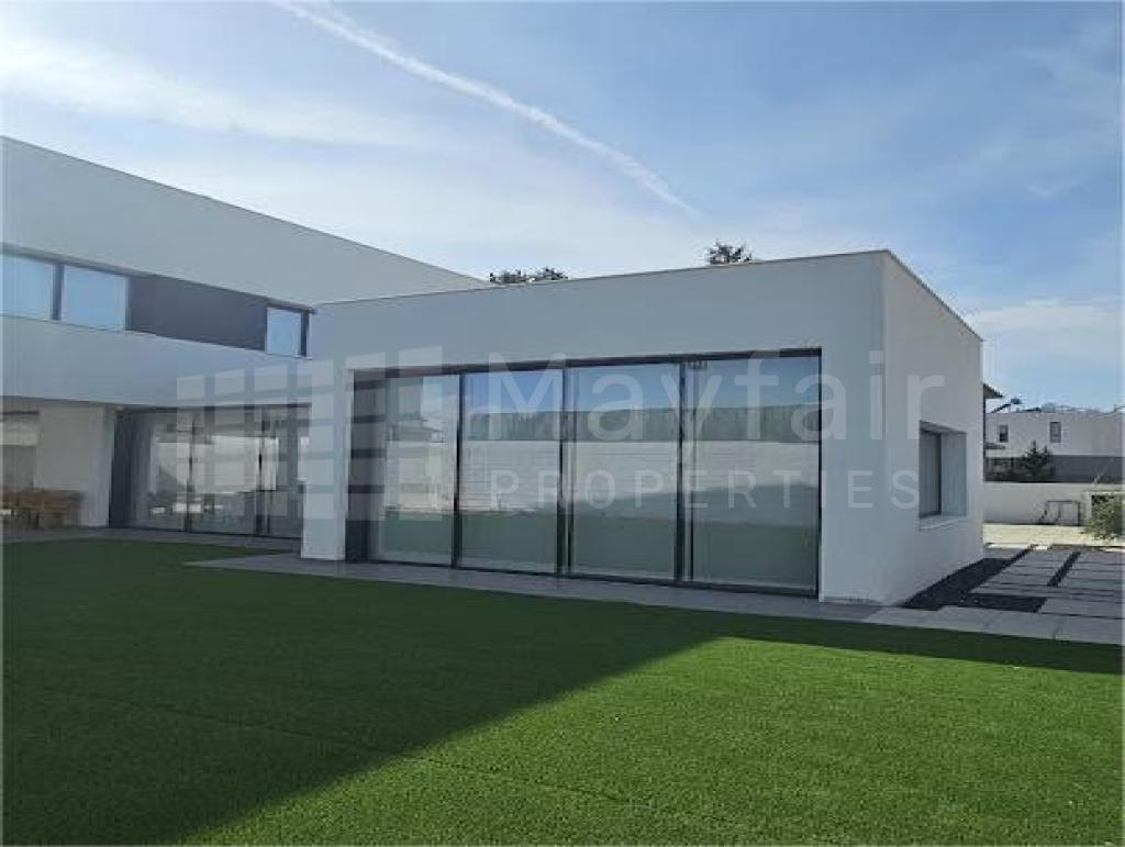 Detached Villa 