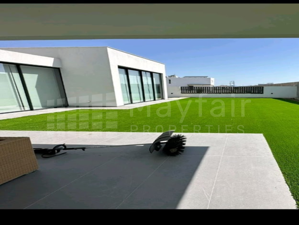 Detached Villa 
