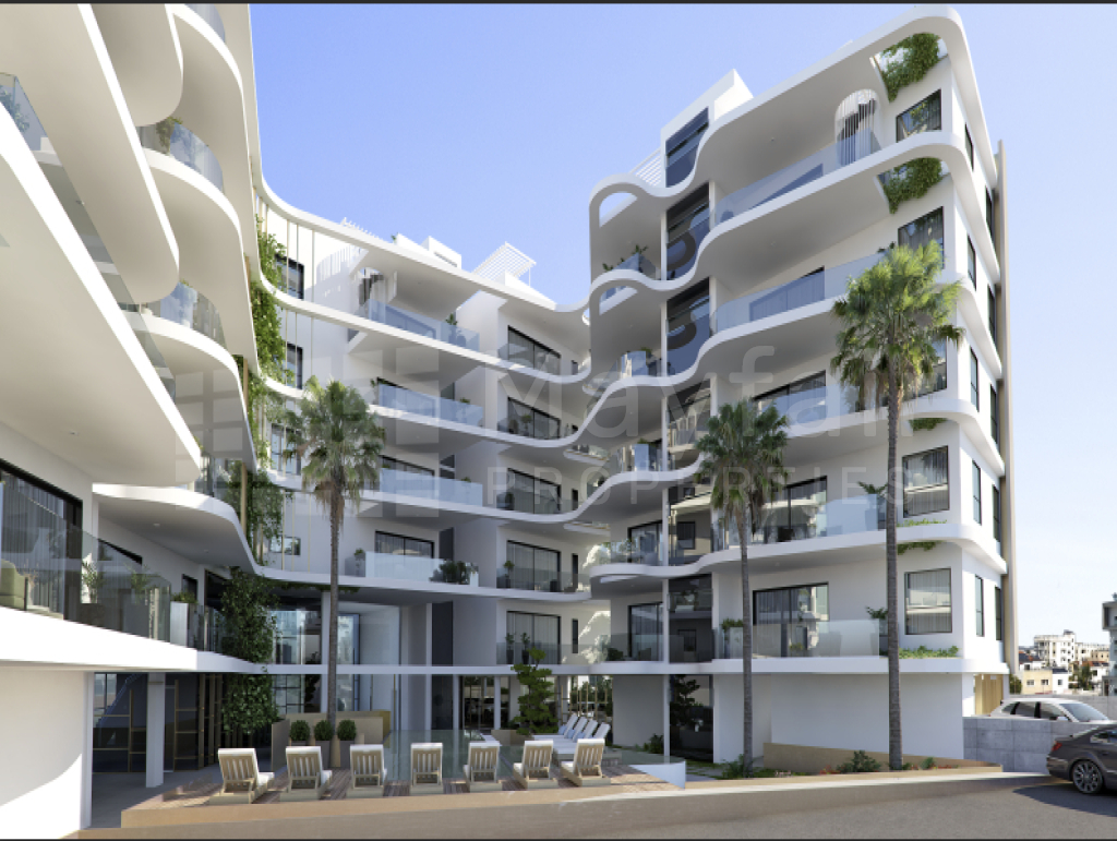 1 Bedroom Top-floor Apartment with Roof-garden near Spyrou Kyprianou