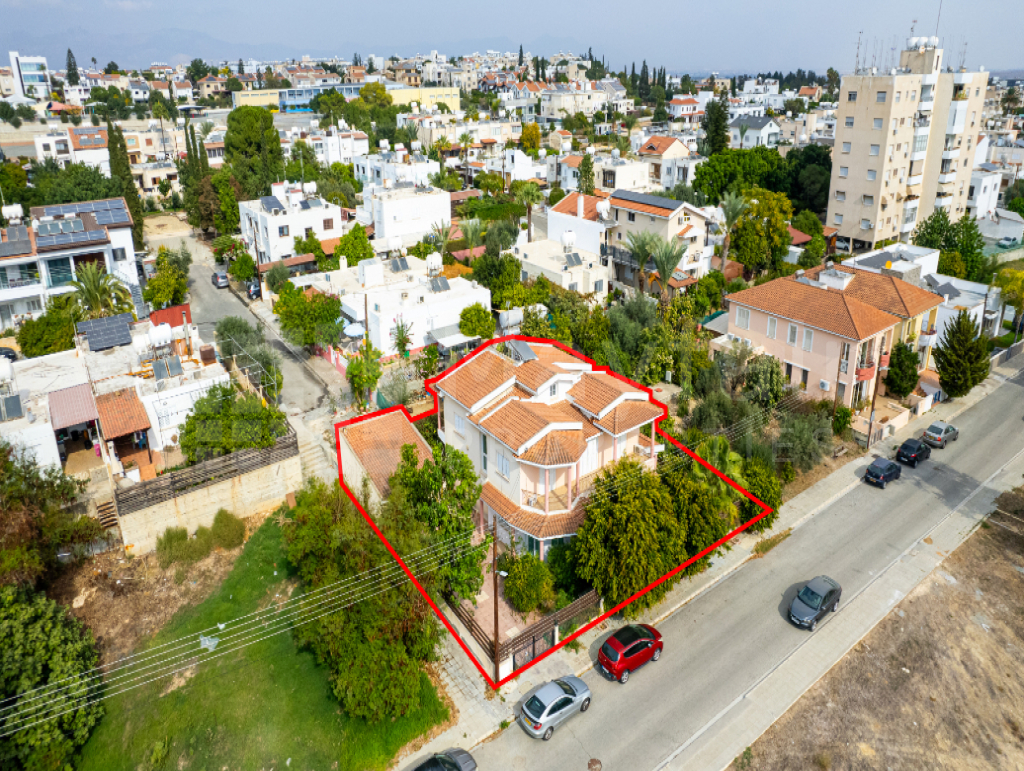 Two-storey detached house in Aglantzia, Nicosia