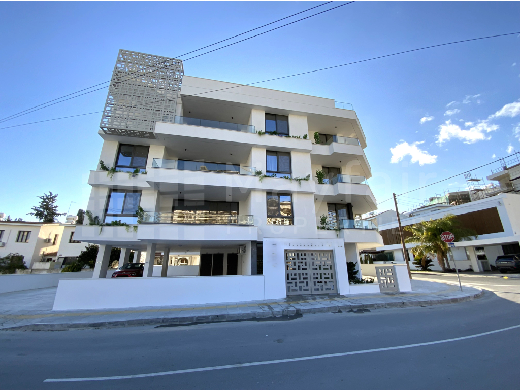Key Ready 2 Bedroom Apartment near New Hospital