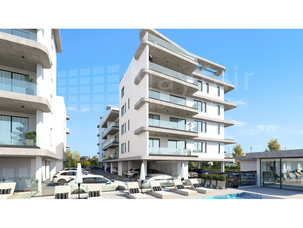 3 Bedroom Top Floor Apartment with Roof Garden for Sale