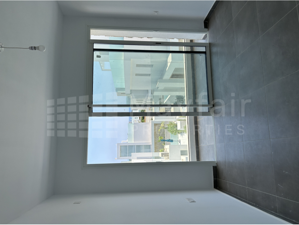 5 Bedroom Detached House 
