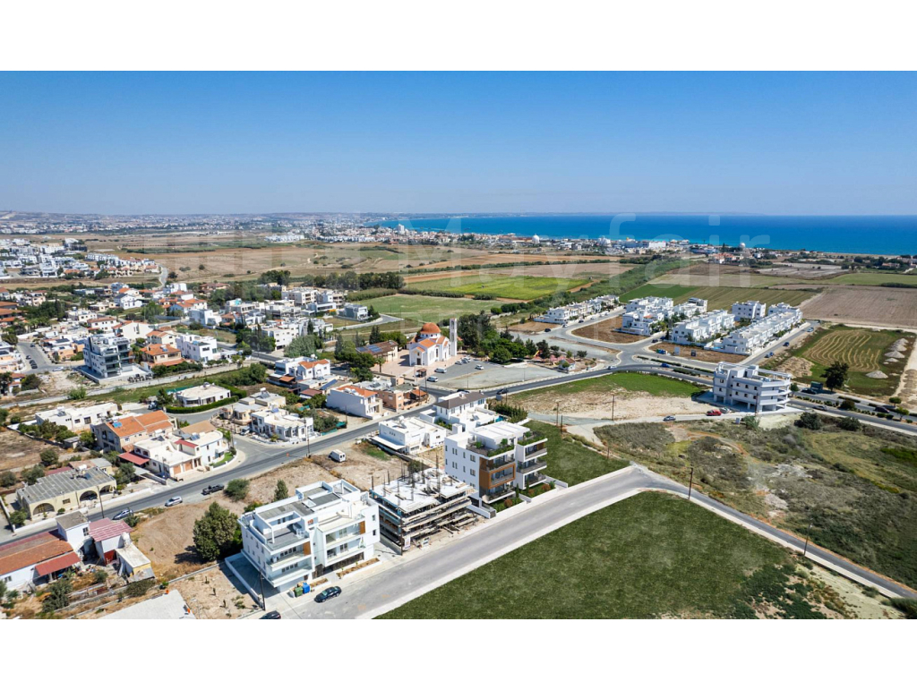 2 Bedroom Penthouse with Roof Garden For Sale in Livadia