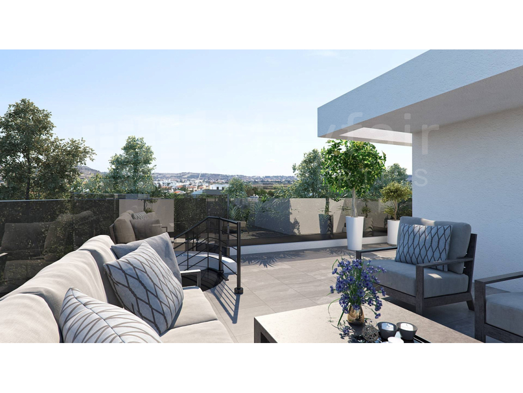 2 Bedroom Penthouse with Roof Garden For Sale in Livadia