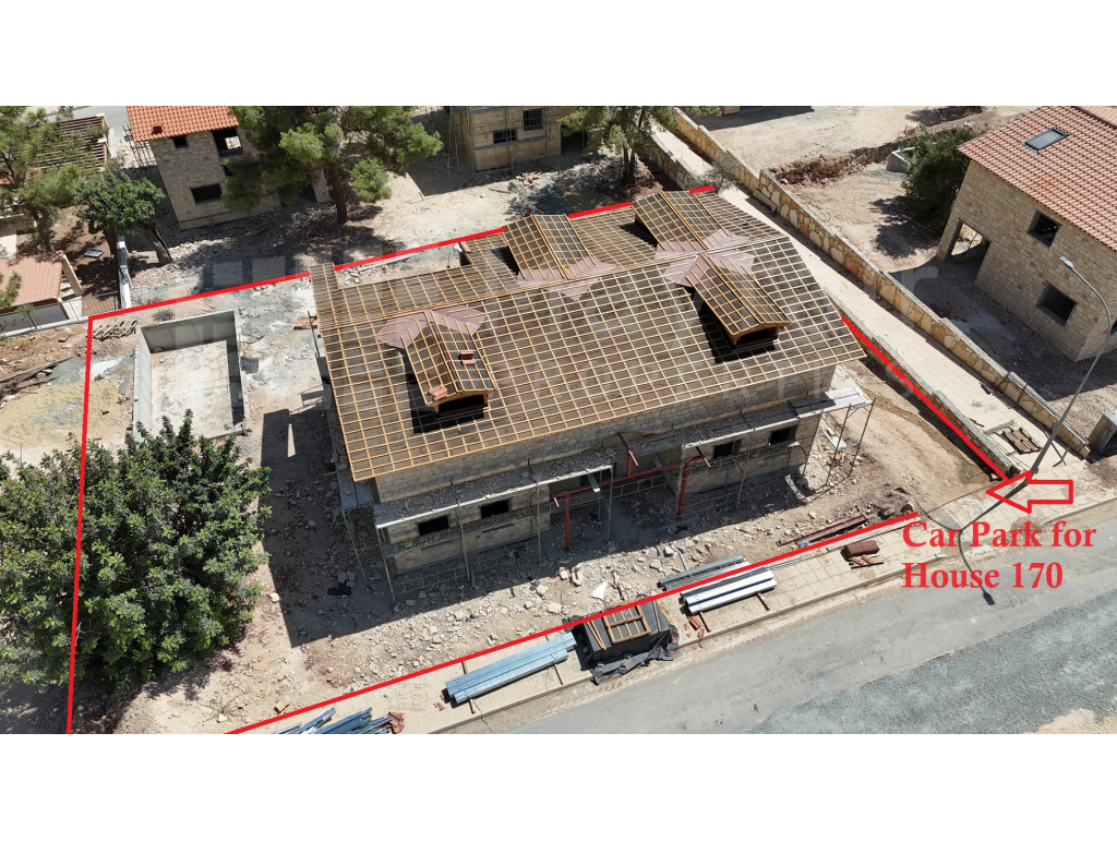 6 Bedroom House for Sale in Souni