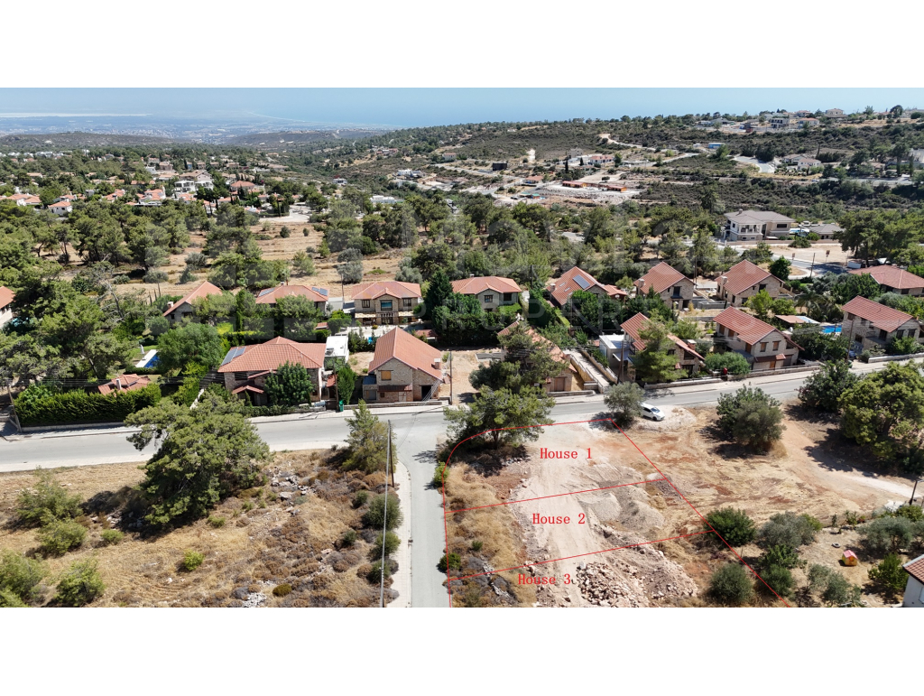4 Bedroom House for Sale in Souni