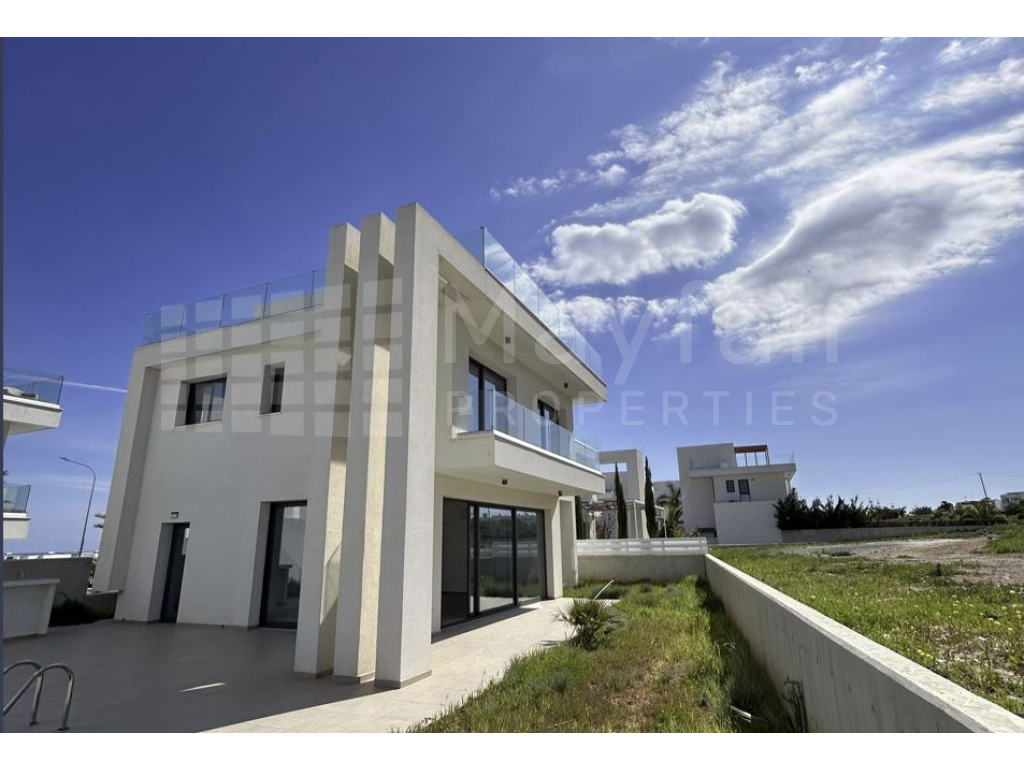 3 Bedroom Villa with Private Pool for Sale in Protaras