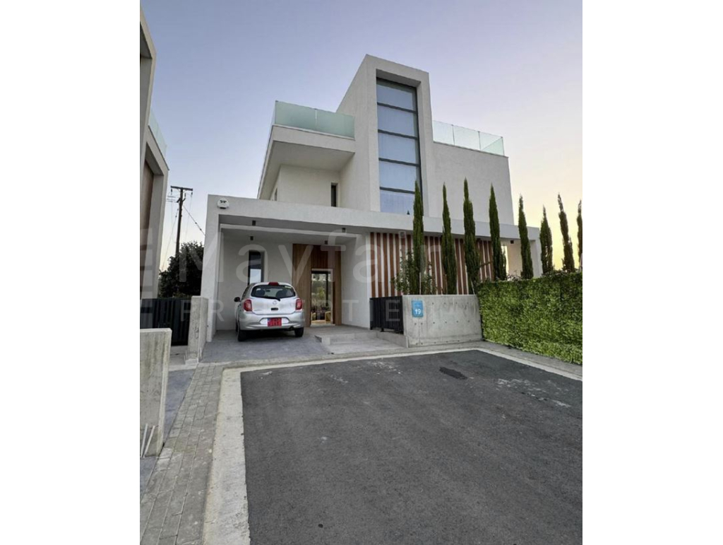 3 Bedroom Fully Furnished Villa with Private Pool for Sale in Protaras