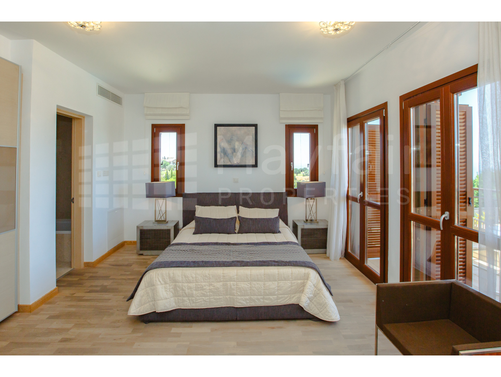 Luxury 3-Bedroom Sea View Villa in Alexander Heights, Aphrodite Hills