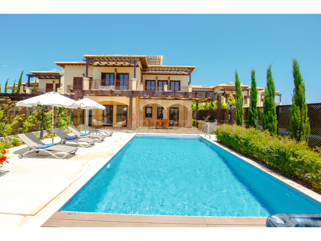 Luxury 3-Bedroom Sea View Villa in Alexander Heights, Aphrodite Hills