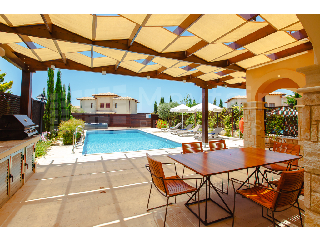 Luxury 3-Bedroom Sea View Villa in Alexander Heights, Aphrodite Hills