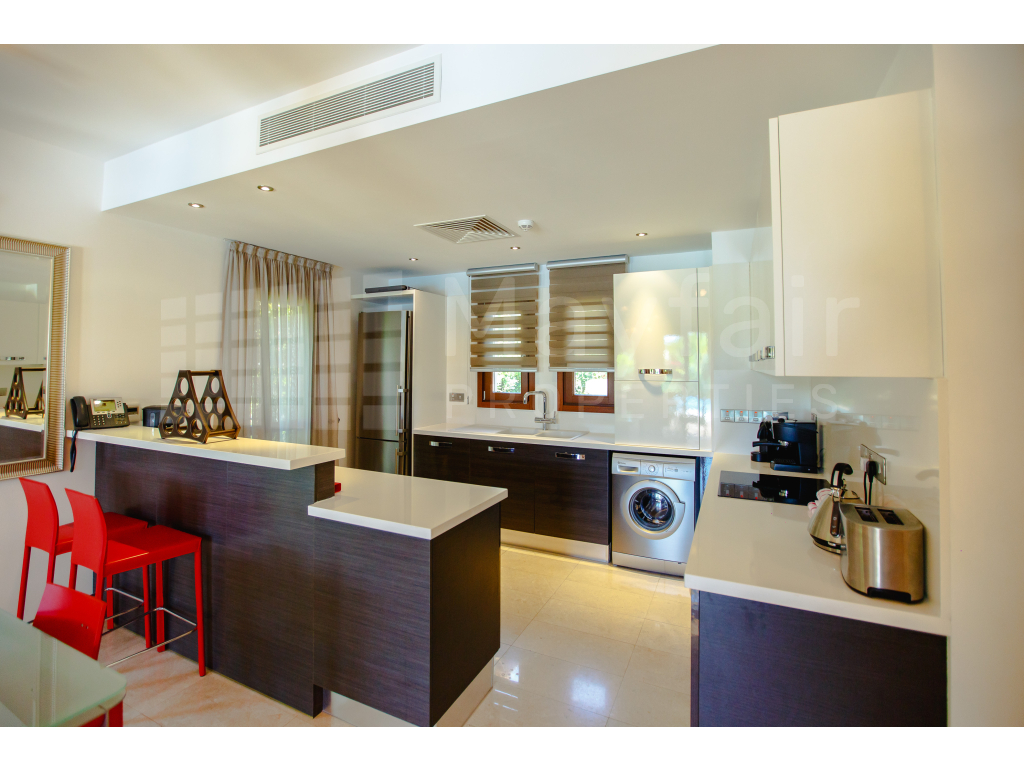 Luxury 3-Bedroom Sea View Villa in Alexander Heights, Aphrodite Hills