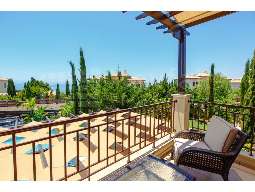 Luxury 3-Bedroom Sea View Villa in Alexander Heights, Aphrodite Hills