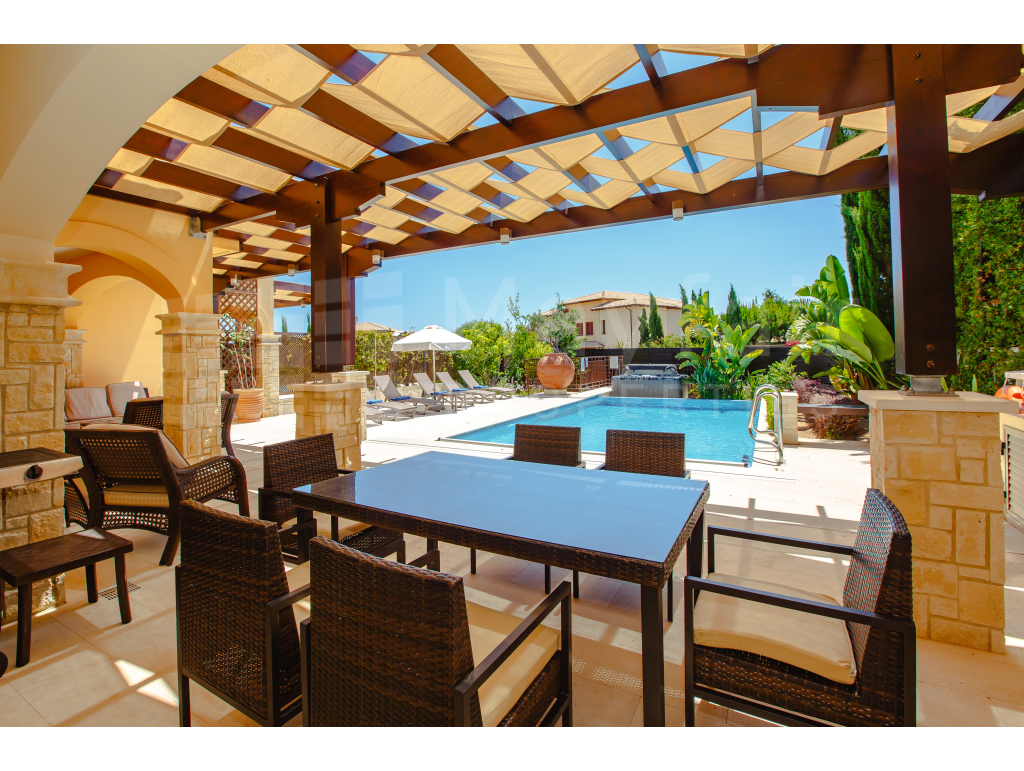Luxury 3-Bedroom Sea View Villa in Alexander Heights, Aphrodite Hills