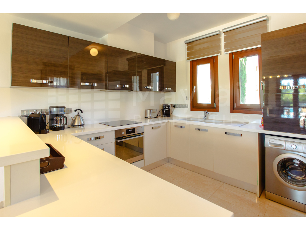 Luxury 3-Bedroom Sea View Villa in Alexander Heights, Aphrodite Hills