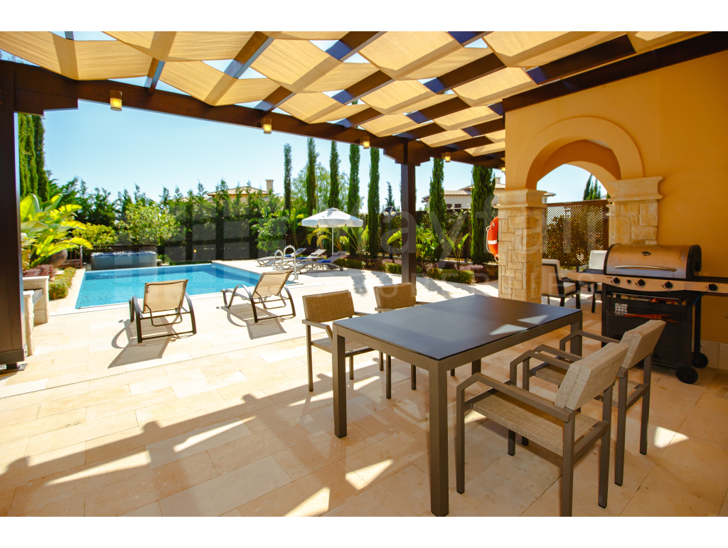 Luxury 3-Bedroom Sea View Villa in Alexander Heights, Aphrodite Hills