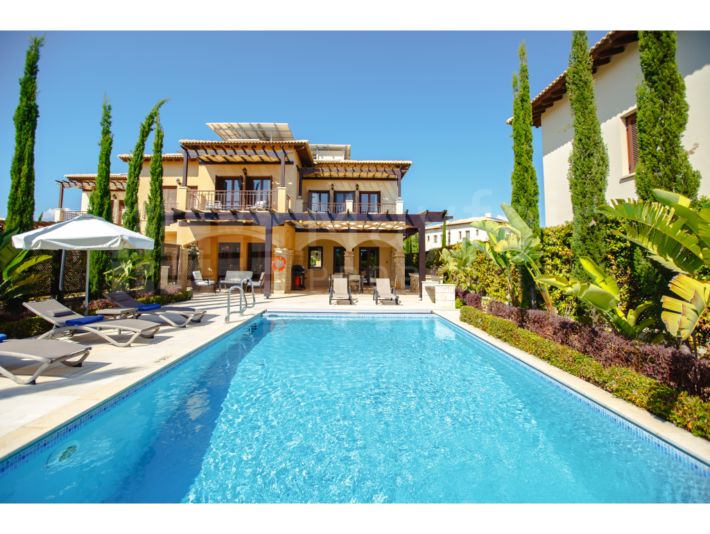 Luxury 3-Bedroom Sea View Villa in Alexander Heights, Aphrodite Hills