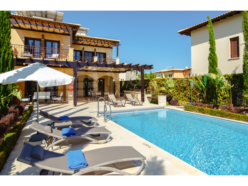 Luxury 3-Bedroom Sea View Villa in Alexander Heights, Aphrodite Hills
