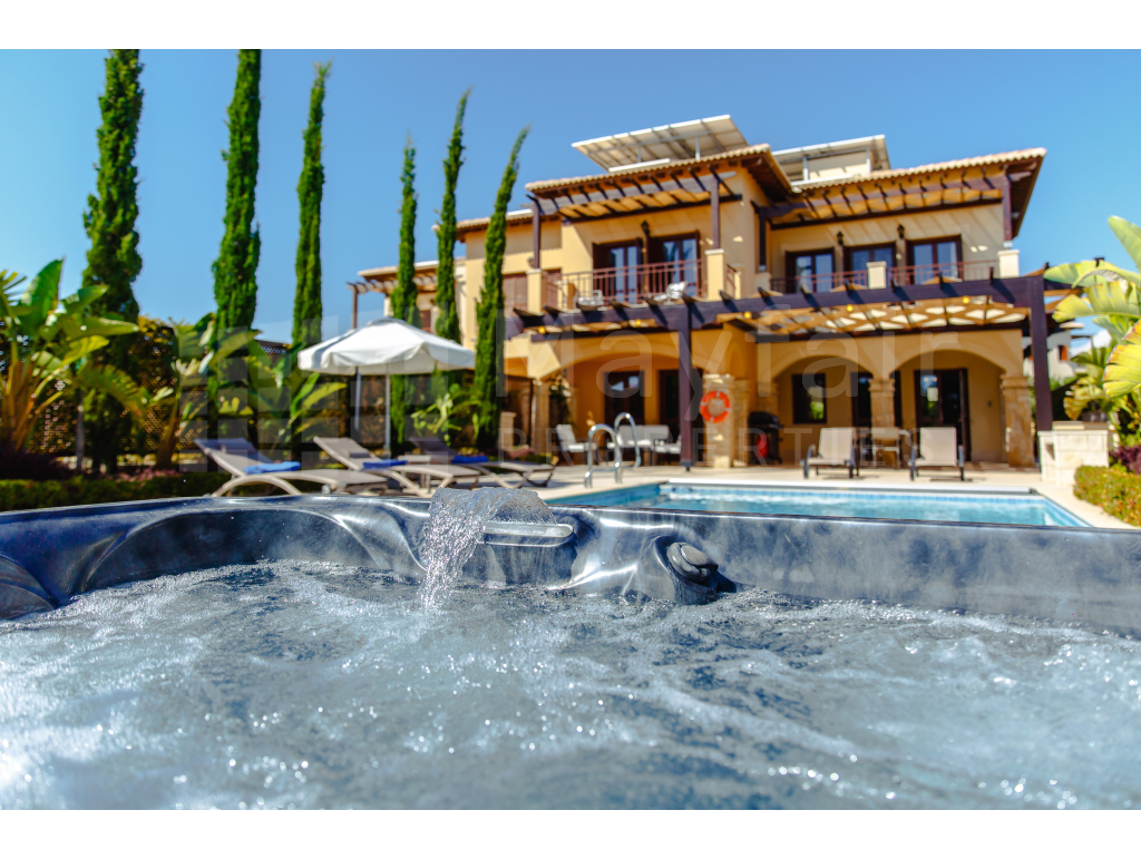 Luxury 3-Bedroom Sea View Villa in Alexander Heights, Aphrodite Hills