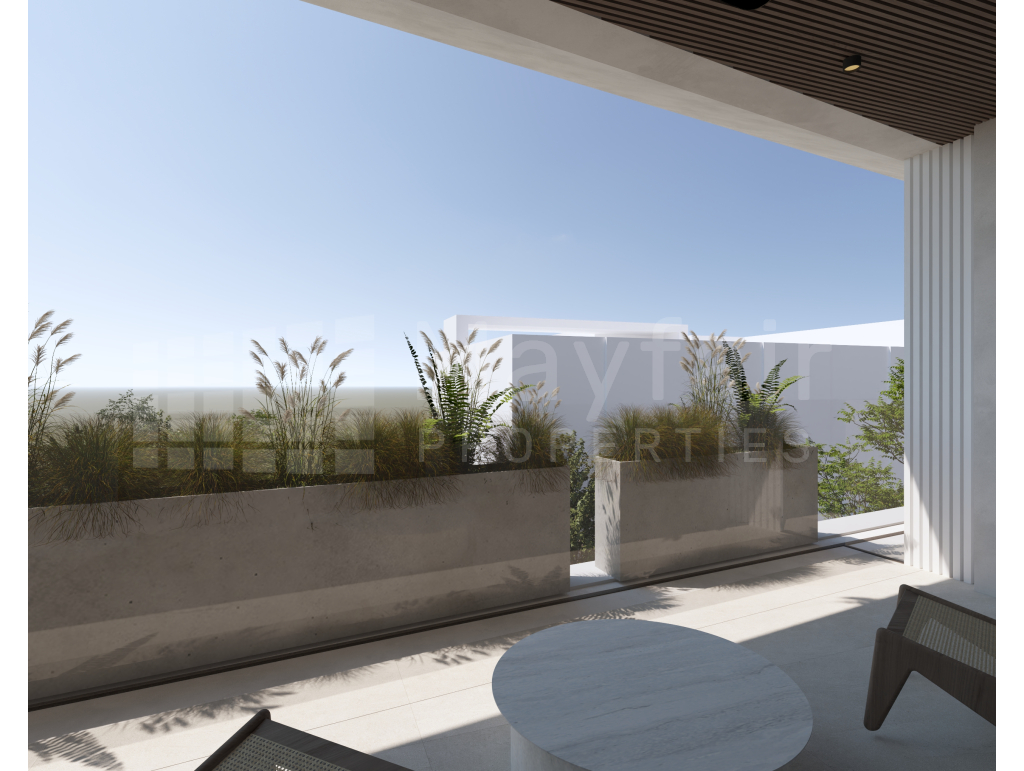2-Bedroom Top Floor Apartment in Town Centre For Sale